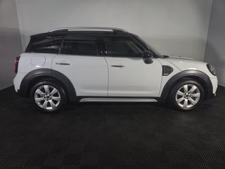 Mini Countryman 2018 (Cooper)-thumb-3