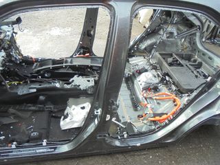 Μεσαία Κολώνα  Αριστερά  TOYOTA YARIS CROSS (2021-...)