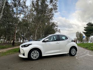 Toyota Yaris 2022 ΟΘΟΝΗ  NAVI ΕΓΓΥΣΗ ΑΠΟ ΤΗΝ ΤΟΥΟΤΑ-thumb-1