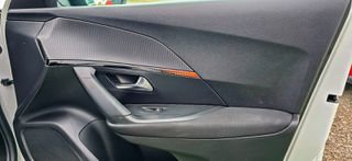 Peugeot 2008 2020 ACTIVE-thumb-13