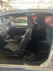 Isuzu D-Max 2014-thumb-3