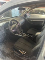 Isuzu D-Max 2014-thumb-6