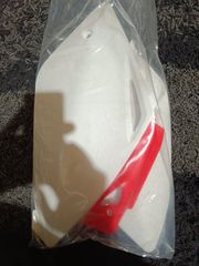 Πλαϊνά καπάκια crf450r 05/06