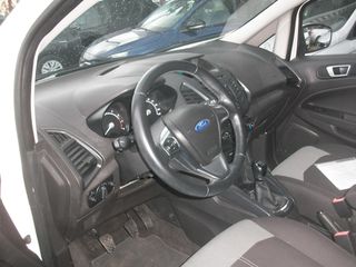 Ford EcoSport 2015 BUSINESS-thumb-5
