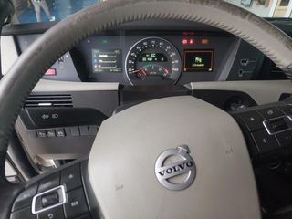 Volvo 2014 FH 4-thumb-12