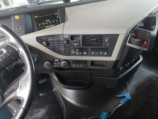 Volvo 2014 FH 4-thumb-13