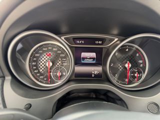 Mercedes-Benz A 180 2016-thumb-8