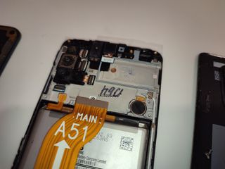 Samsung galaxy A51-thumb-6