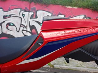 Honda CBR 600RR 2025-thumb-8