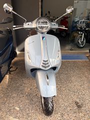 Piaggio Vespa GTS 300 2022 HPE