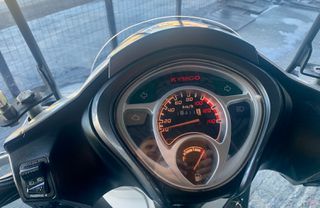 Kymco People One 125 2017 i-thumb-9
