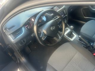 Skoda Octavia 2016 1.6 TDI STYLE-thumb-13