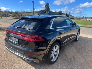 Audi Q8 2022 55 TFSI QUATTRO - S LINE - MATRIX-thumb-4