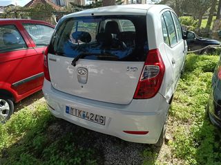 Hyundai i 10 2010-thumb-1