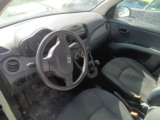 Hyundai i 10 2010-thumb-3