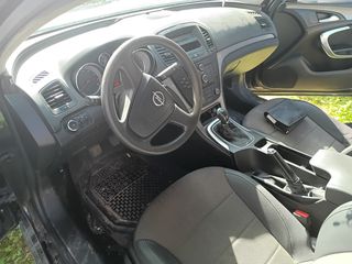 Opel Insignia 2009-thumb-2