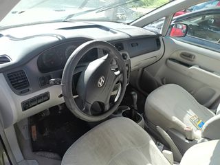 Hyundai Trajet 2004-thumb-2