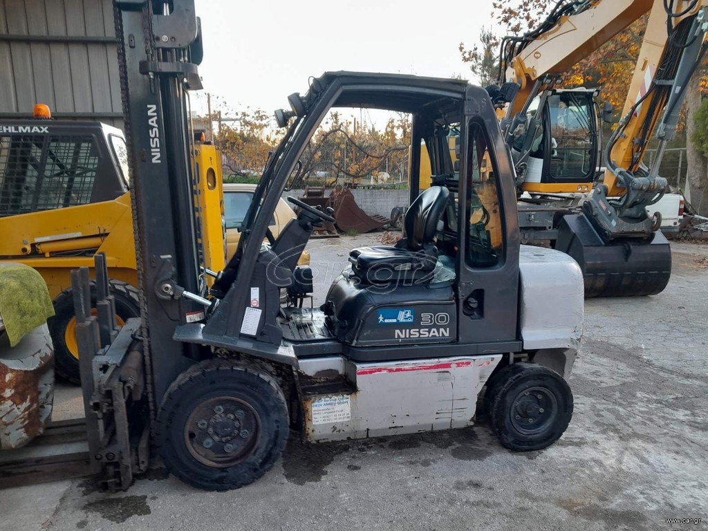 Τηλεσκοπικά Περονοφόρα Nissan 2010 30