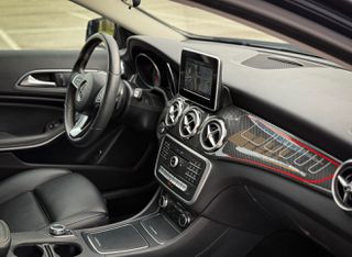 Mercedes-Benz GLA 200 2018 AMG automatic lifting 1.6cc-thumb-22
