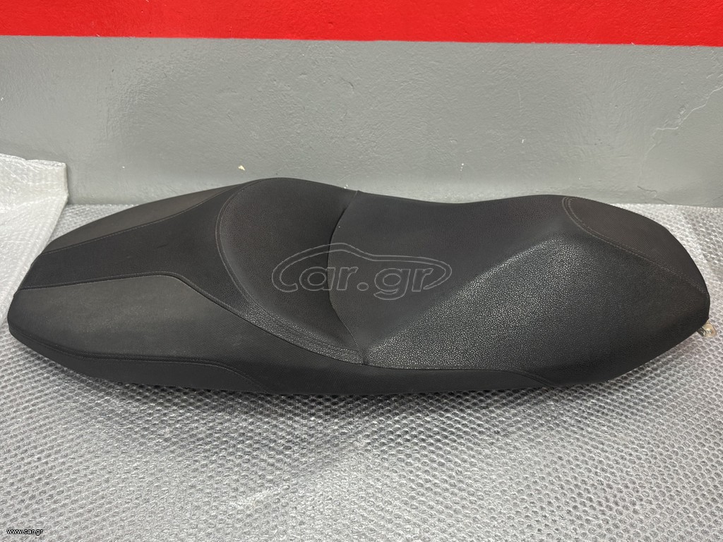 ΣΕΛΑ HONDA FORZA 350
