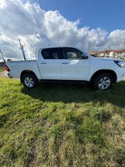 Toyota Hilux 2020