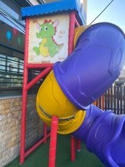 Κατασκευή παιδότοπου με τσουλήθρα