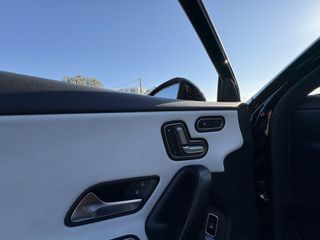 Mercedes-Benz A 250 2021 A250e Hybrid Plug in-thumb-12