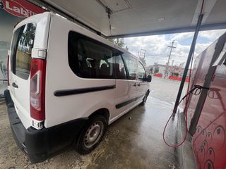 Citroen Jumpy 2011-thumb-6