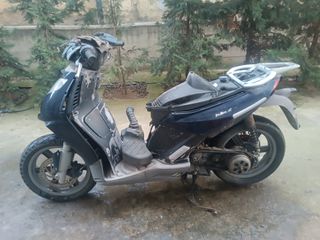 aprilia sport city 200-250 για ανταλλακτικά κομμάτι κομμάτι