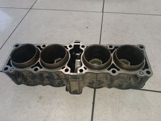 yamaha fz750-thumb-3