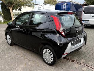 Toyota Aygo (X) 2020-thumb-8