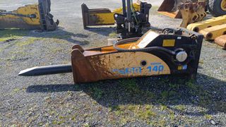 SOOSAN SQ140