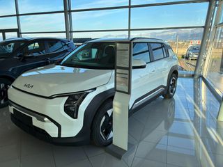 Kia EV3 2026 EV3 81,2KW EARTH-thumb-2
