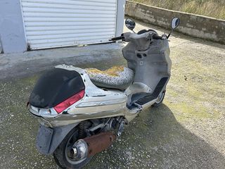 Piaggio X 8 2005-thumb-2