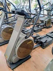 ποδηλατο και ελλειπτικα technogym-thumb-4
