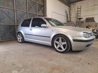 Volkswagen Golf 2001 gti