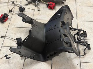 KYMCO XCITING 250 300 500 ΕΣΩΤΕΡΙΚΗ ΠΟΔΙΑ ΚΛΕΙΔΑΡΙΑΣ