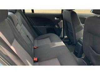 Ford Mondeo 2002 GIA-thumb-12