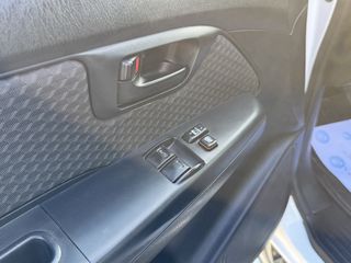 Φορτηγό Έως 7.5τ Toyota 2015 HILUX 4X4 TURBO DIESEL 1,5/2 καμπίνα-thumb-33