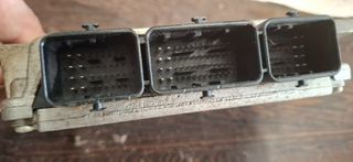 ΕΓΚΕΦΑΛΟΣ ΚΙΝΗΤΗΡΑ PEUGEOT 206 , 207-thumb-1