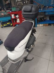 Aprilia Scarabeo 200 2015-thumb-5