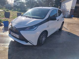 Toyota Aygo 2016 1.0 X-PLAY TOUCH-thumb-4