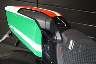 Ducati Panigale V4 S 2026 TRICOLORE-thumb-5