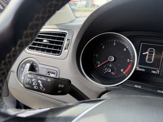 Volkswagen Polo 2016 1.4 TDI-thumb-15