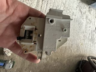 Κλειδαριά μπλόκο πόρτας  πλυντηρίου ρούχων Bosch wff wfk