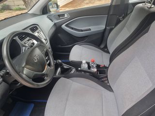 Hyundai i 20 2016-thumb-11