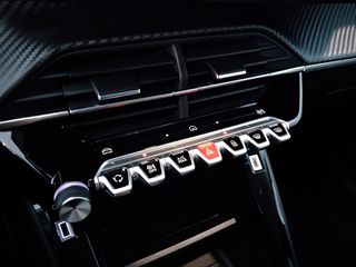 Peugeot 208 2026 Hybrid 110 e-DCS6 Style Plus-thumb-22