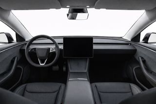 Tesla Model 3 2025-thumb-2