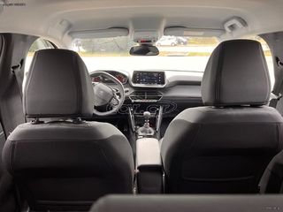 Peugeot 208 2023 1.2 PureTech 100 Allure-thumb-5