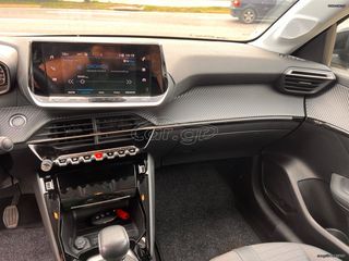 Peugeot 208 2023 1.2 PureTech 100 Allure-thumb-9